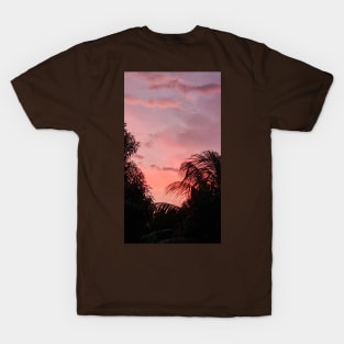 Pink sunset. T-Shirt